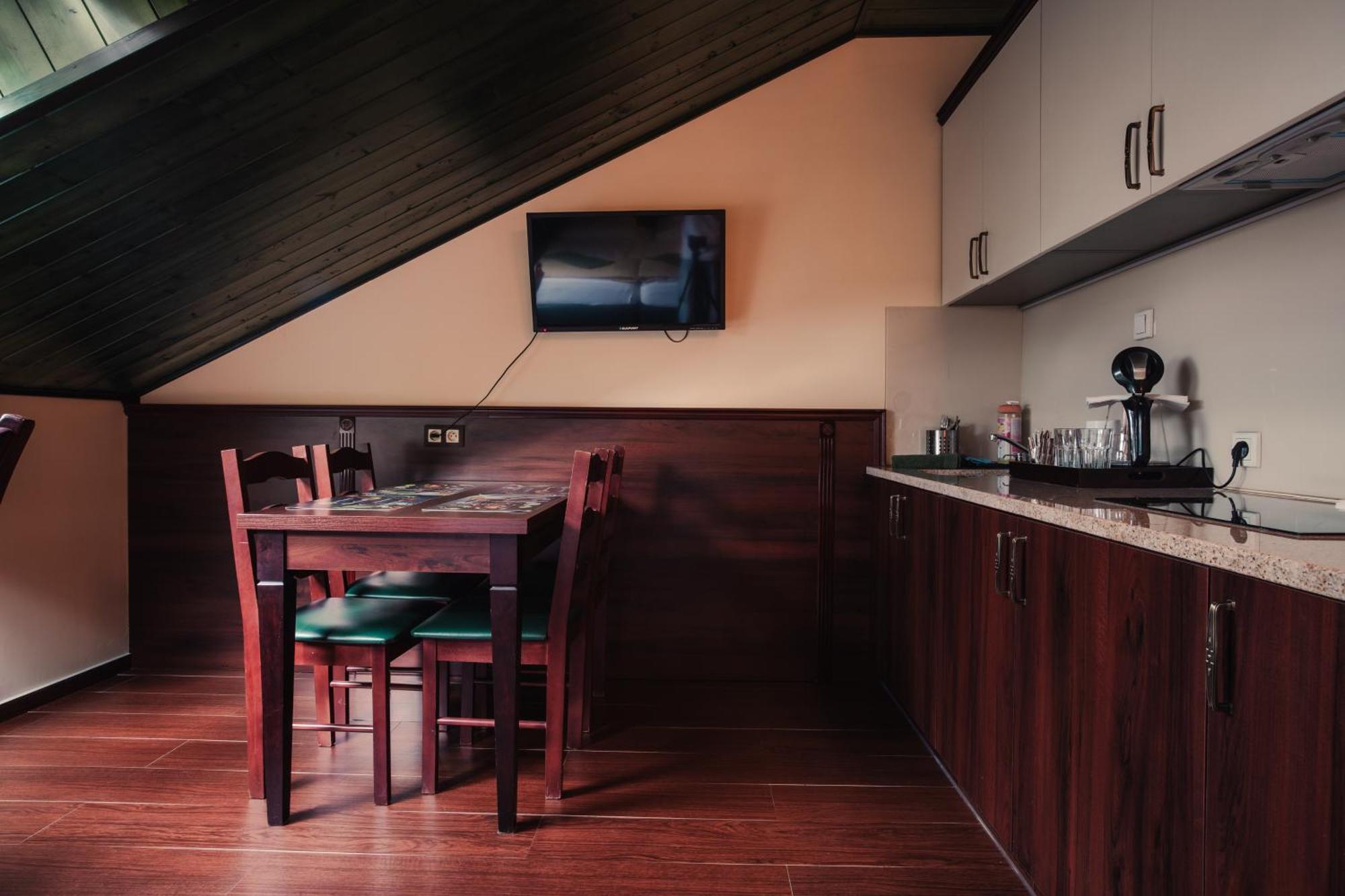 Shoemaker Irish Pub & Accommodation Κίελτσε Εξωτερικό φωτογραφία