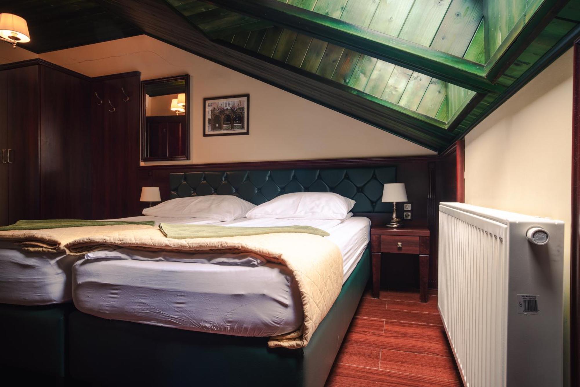 Shoemaker Irish Pub & Accommodation Κίελτσε Εξωτερικό φωτογραφία