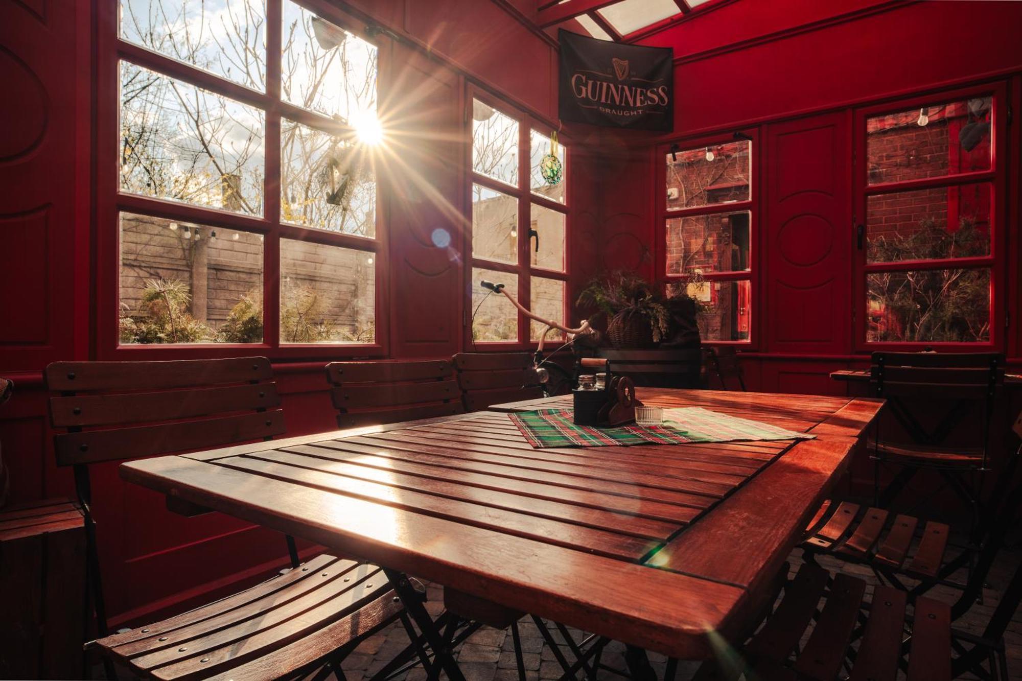 Shoemaker Irish Pub & Accommodation Κίελτσε Εξωτερικό φωτογραφία