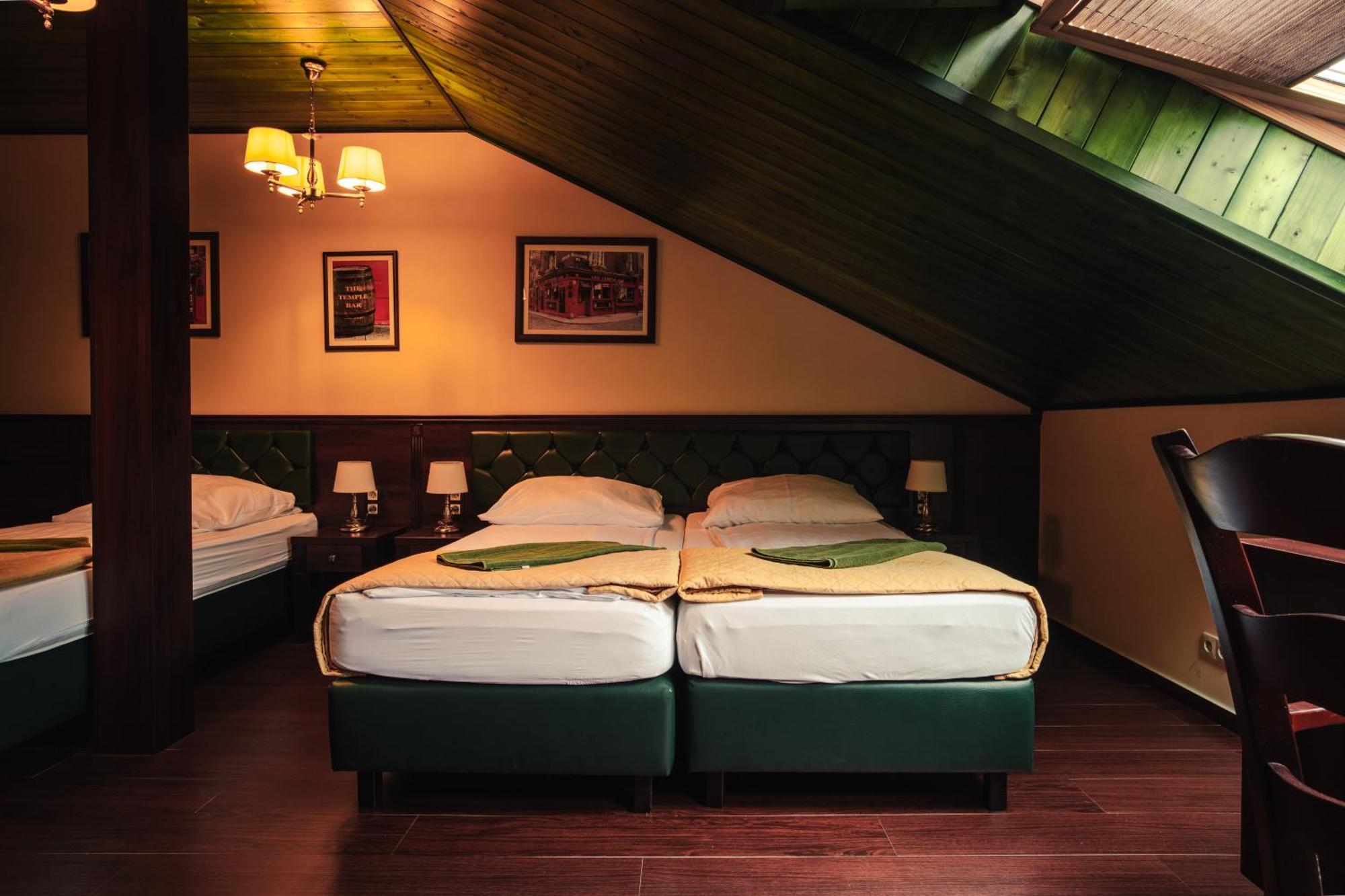 Shoemaker Irish Pub & Accommodation Κίελτσε Εξωτερικό φωτογραφία
