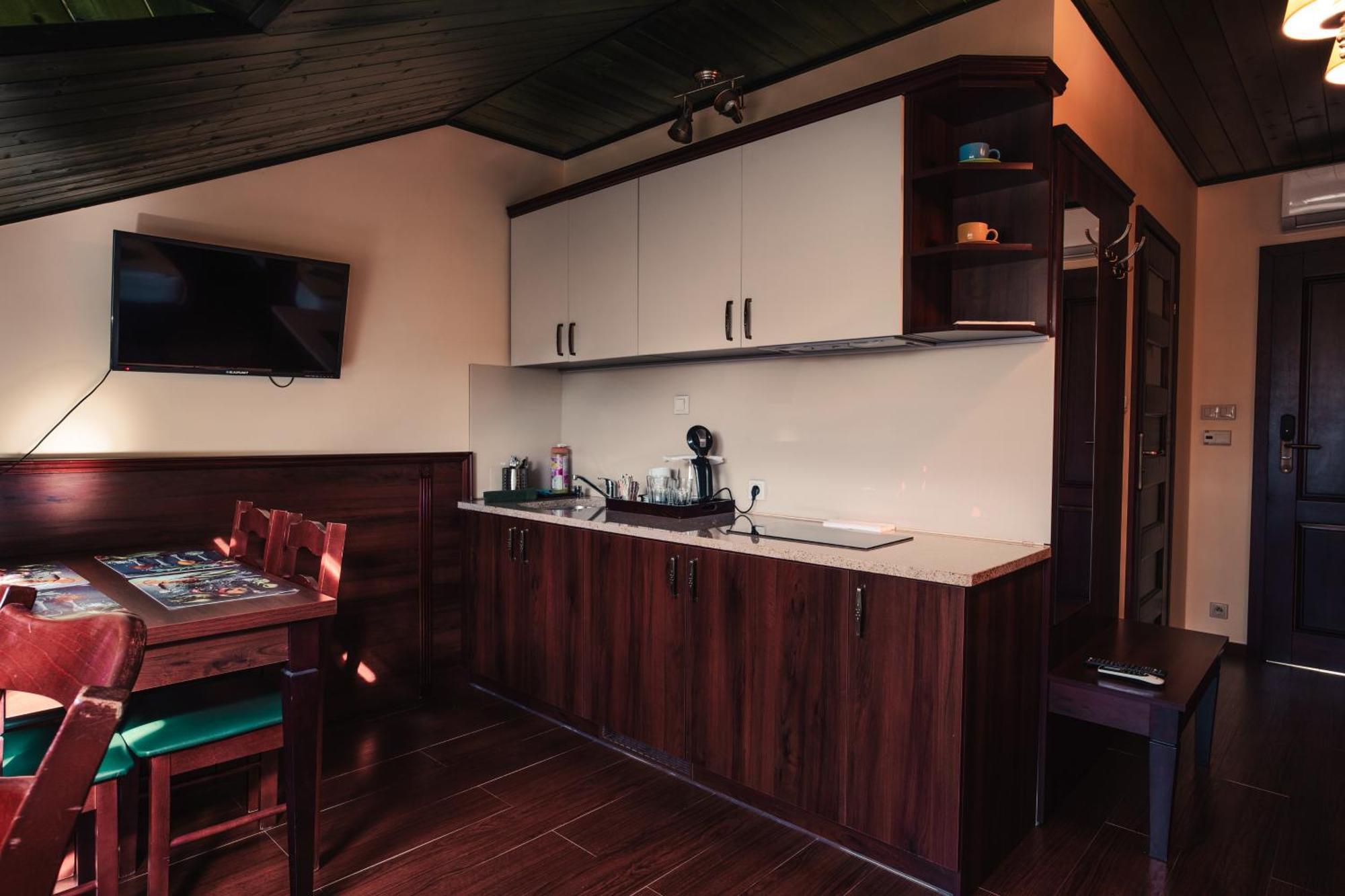 Shoemaker Irish Pub & Accommodation Κίελτσε Εξωτερικό φωτογραφία