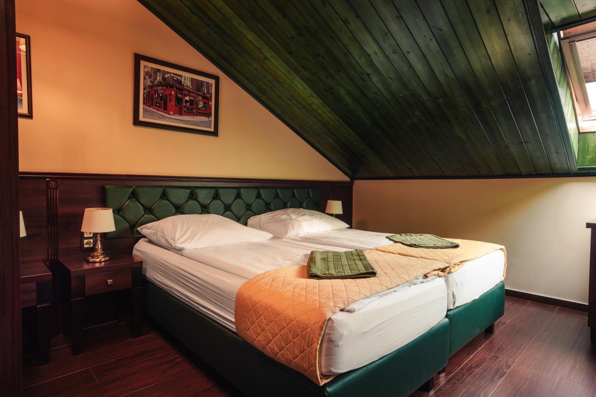 Shoemaker Irish Pub & Accommodation Κίελτσε Εξωτερικό φωτογραφία