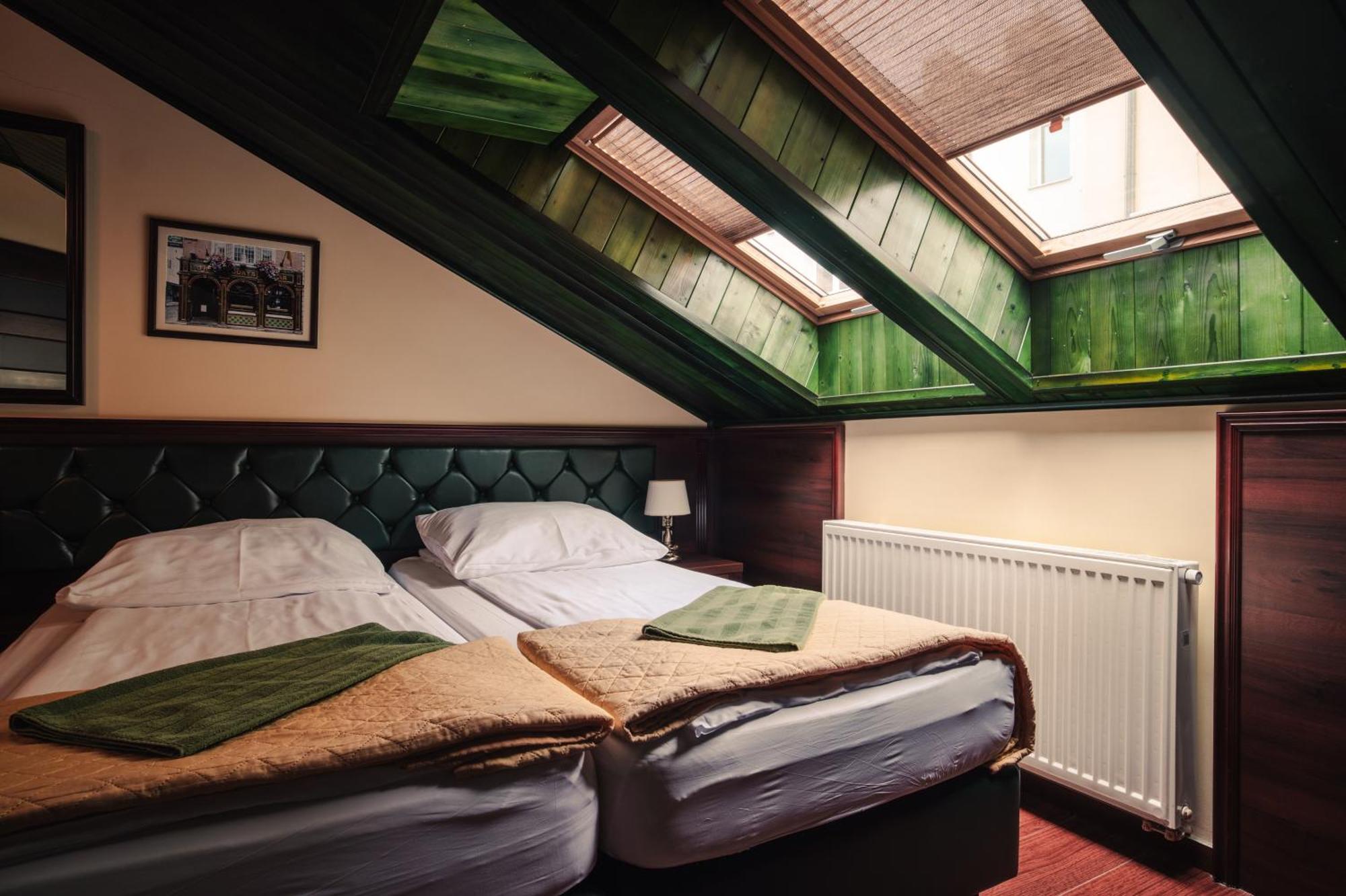 Shoemaker Irish Pub & Accommodation Κίελτσε Εξωτερικό φωτογραφία